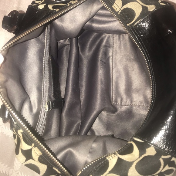 Authentic Coach bag - Picture 4 of 8